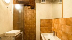 House | Bathroom - Holiday House With Pool and Fantastic Views (Collazzone)