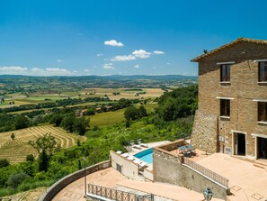 House | Balcony - Holiday House With Pool and Fantastic Views (Collazzone)