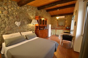 Cottage | Individually furnished, bed sheets - Belvilla by OYO Mura Pranu (Sant'Antioco)