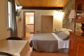 Cottage | Individually furnished, bed sheets - Belvilla by OYO Mura Pranu (Sant'Antioco)