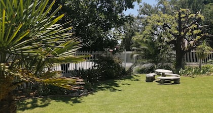 Thatchers Guest Rooms