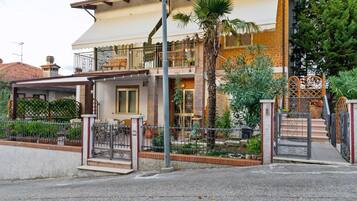 Apartment | Exterior