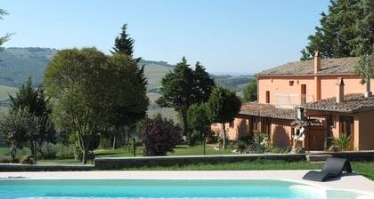Elegant Tuscan Holiday Home