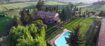 Elegant Tuscan Holiday Home