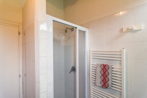 Apartment | Badezimmer | Handtücher
