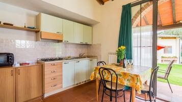 Apartment | Dining