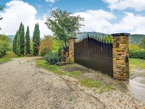 Exterior - Your Home in a Tuscan Tower (Monterchi)