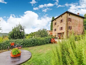 Exterior - Your Home in a Tuscan Tower (Monterchi)
