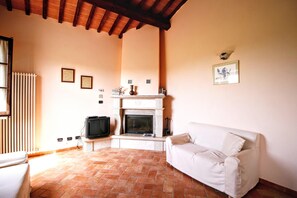 House | Living room