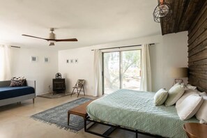 3 bedrooms, desk, iron/ironing board, travel cot