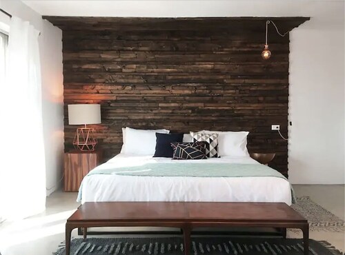 Desert View Retreat w/ HotTub in Joshua Tree