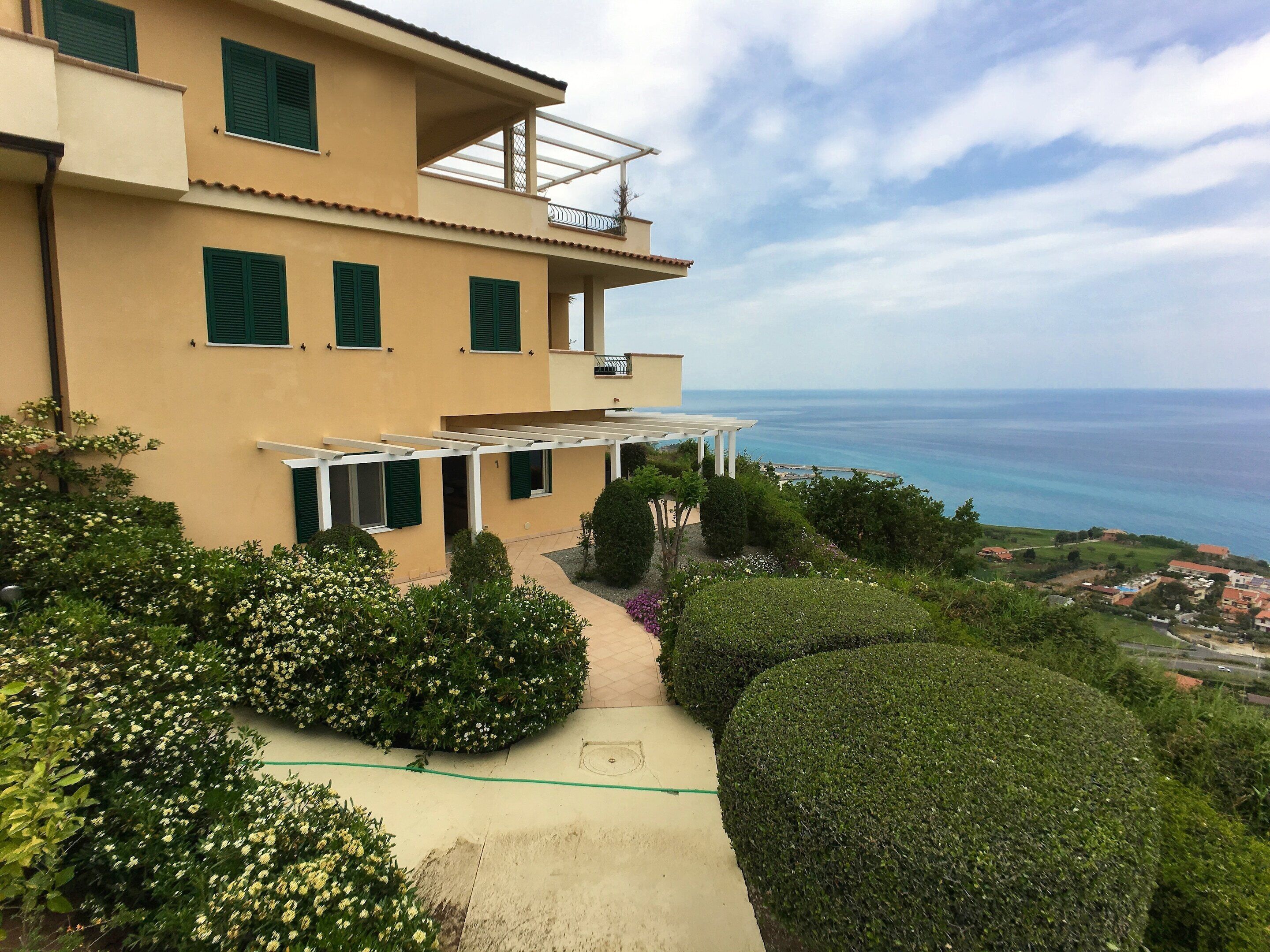Apartment | Exterior