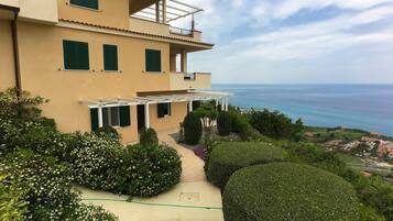 Apartment | Exterior
