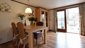 Dining - Chalet in Holiday Park With Spacious Living Room, Large Enclosed Garden and Unobstructed View (Vorden)