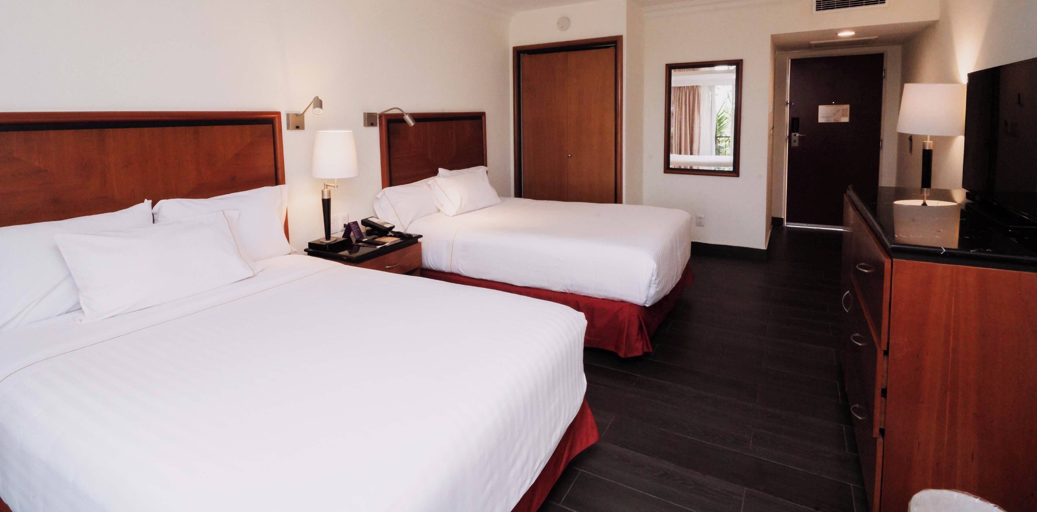 办公桌、熨斗/熨衣板、免费 WiFi、床单