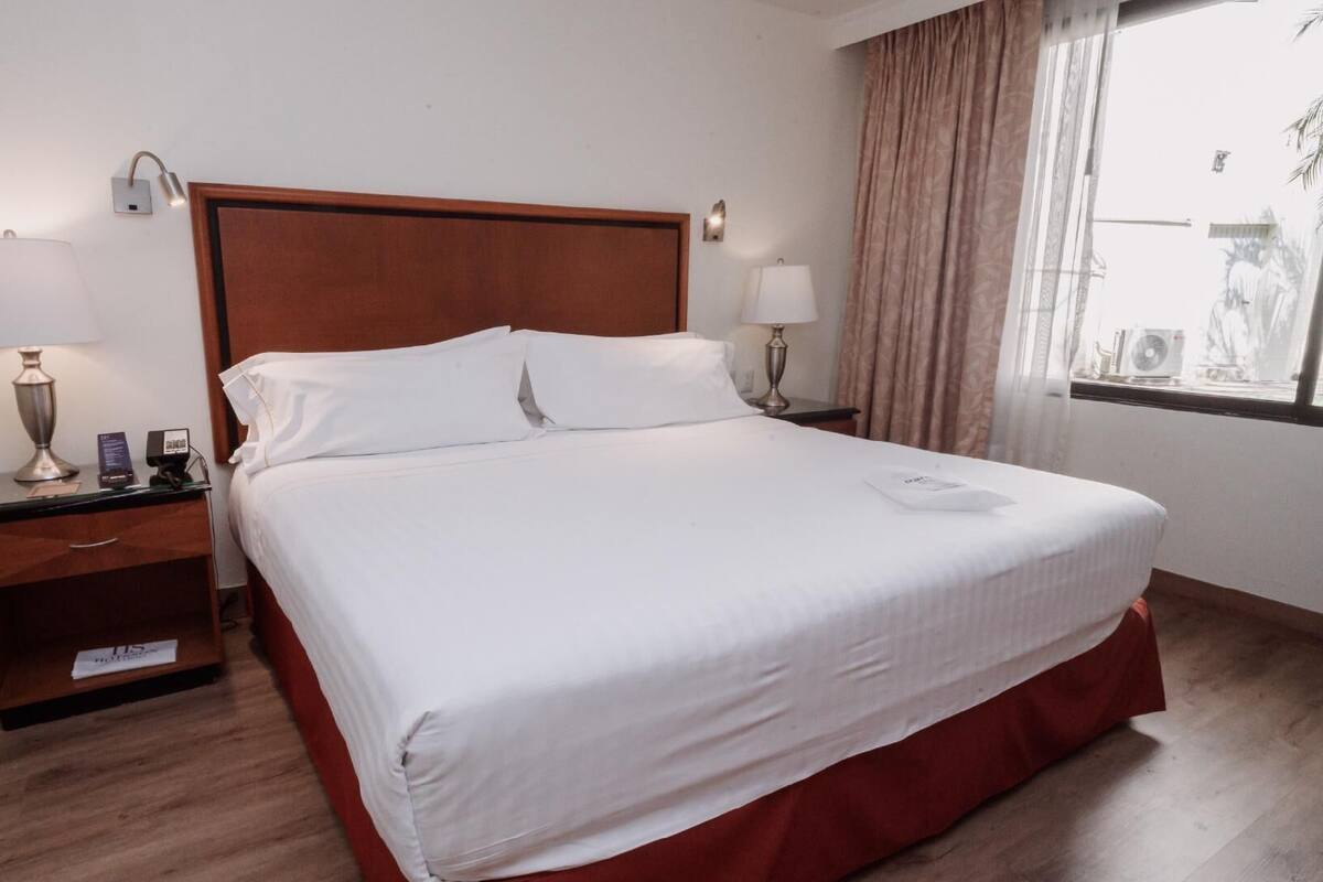 Desk, iron/ironing board, free WiFi, bed sheets