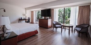 Presidential Room, 1 King Bed | Desk, iron/ironing board, free WiFi, bed sheets - HS HOTSSON Hotel Tampico (Tampico)