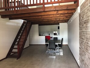 Dining - Apparently spacious (Fort de France)