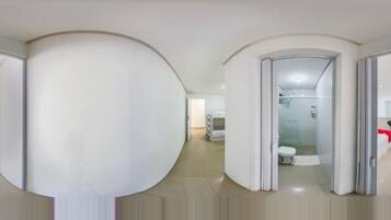 Een minibar, gratis wifi