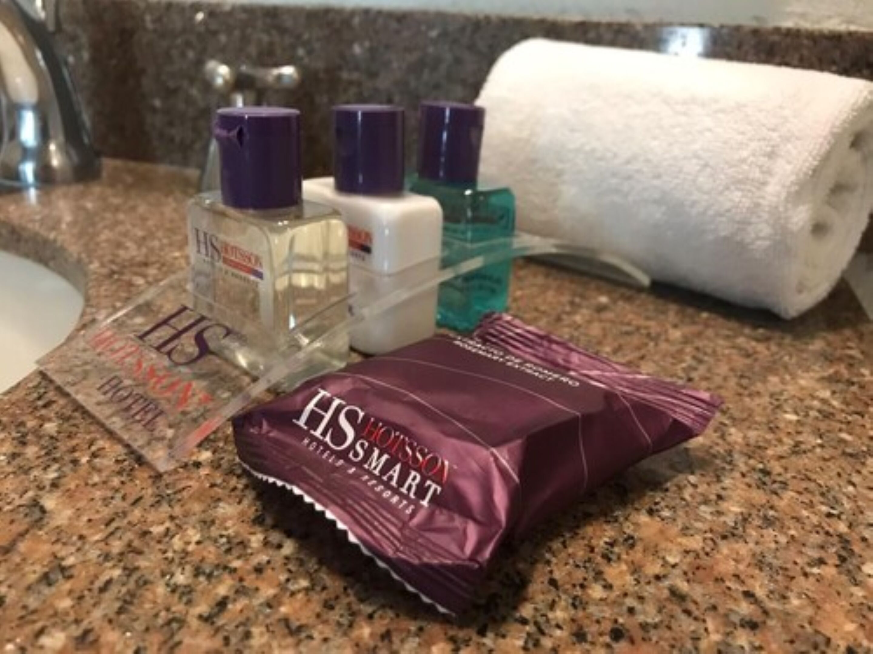 estandar king | 1 bedroom, iron/ironing board, free wifi, bed sheets