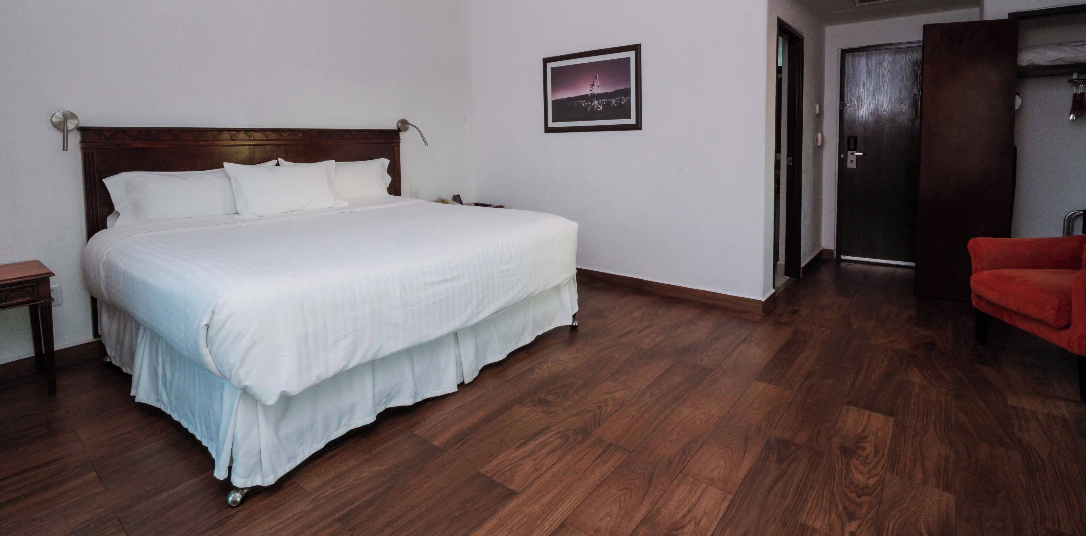 Fer et planche à repasser, accès au Wi-Fi (inclus), literie fournie