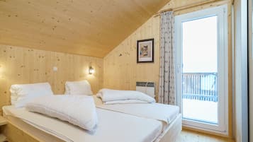 Chalet | 2 kamar tidur dan dilengkapi dengan perabotan berbeda-beda