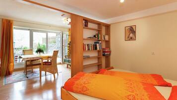 Apartment | 1 bedroom, individually furnished, bed sheets