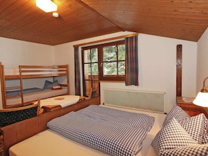 Chalet | 14 bedrooms - Quaint Chalet in Mayrhofen near Ski Lift (Mayrhofen)