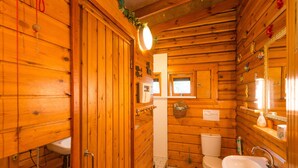 Bathroom - Simple Holiday Home on Private Island of 5000 m2 Accessible by Rowing Boat & Ferry (Bergentheim)