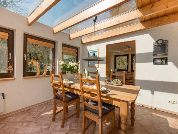 House | Dining