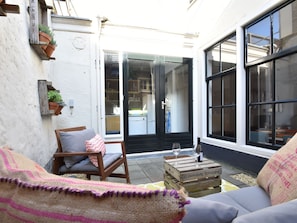 House | Balcony