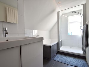 House | Bathroom