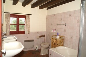 Bathroom - Weekend Escape in Saint-maurice (Saint-Maurice-sur-Aveyron)
