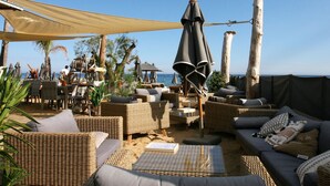 Exterior - Alluring Villa in La Croix Valmer With Swimming Pool (La Croix-Valmer)