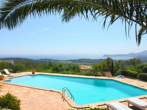 Outdoor pool - Alluring Villa in La Croix Valmer With Swimming Pool (La Croix-Valmer)