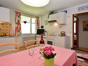 Apartment | Private kitchen | High chair