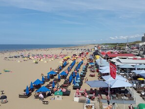 Exterior - Cozy Holiday Home in Scheveningen near Beach (The Hague)