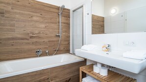 Bathroom - Modern Apartment in Werfenweng With Sauna (Werfenweng)