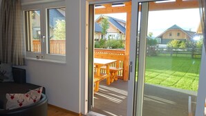 Balcony - Spacious Chalet With Garden in Mauterndorf (Mauterndorf)