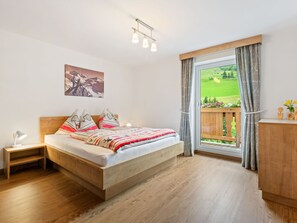 House | 2 bedrooms, individually furnished