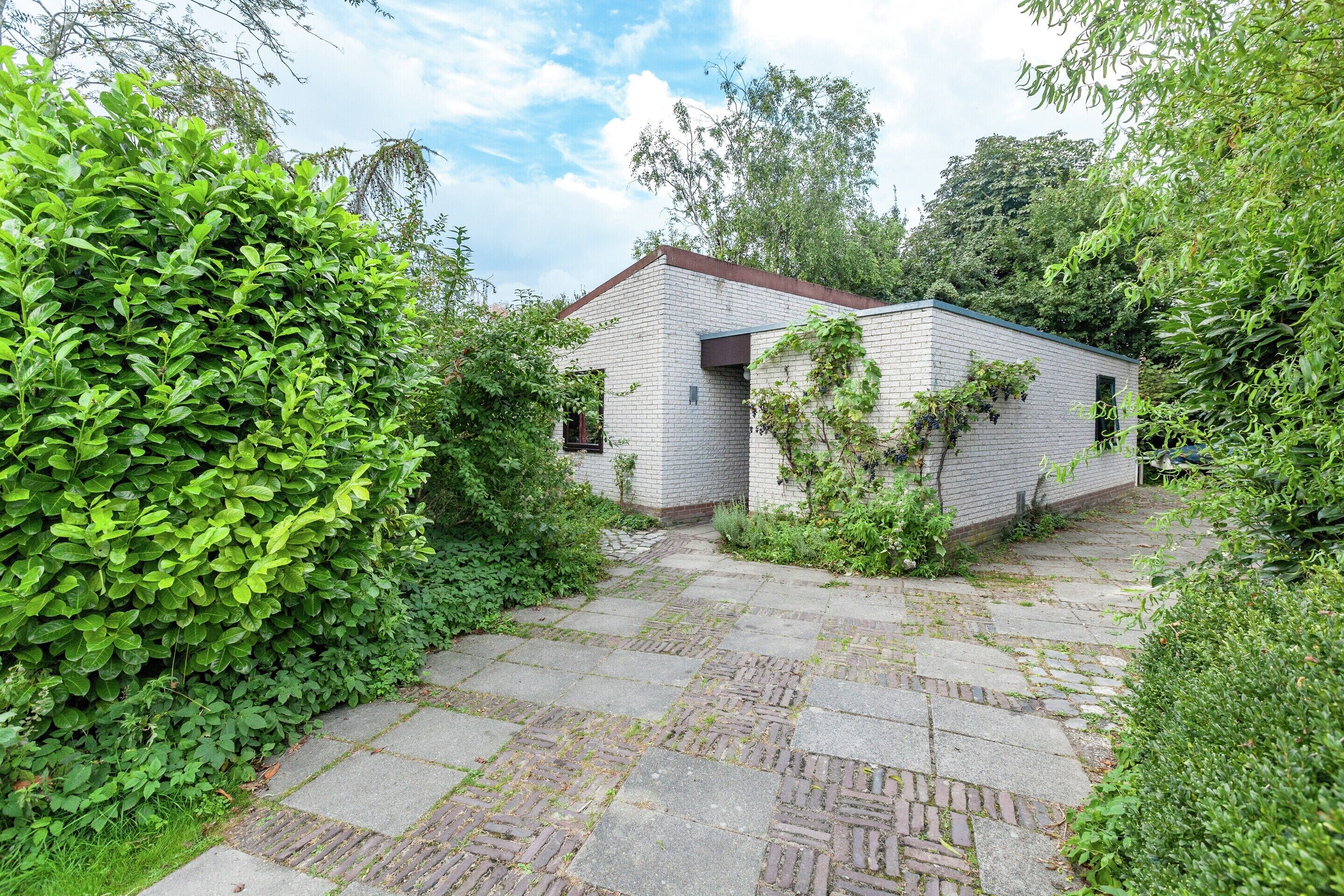 House | Bahagian luar