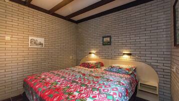 House | 3 bedrooms, individually furnished