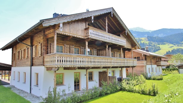 Chalet | Exterior - Apartment in Hollersbach With Sauna Near ski Area (Hollersbach im Pinzgau)
