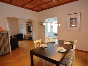 Apartment | Dining - Wohnung im Weserbergland mit Garten (Bad Pyrmont)