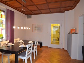 Apartment | Dining