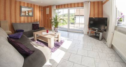 Holiday Home with Garden & Terrace near Rennsteig in Thuringian Forest