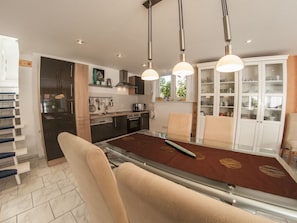 Casa | Cozinha privada | Cadeirão de bebê