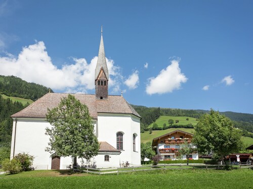 Beautiful Apartment With Large, Sunny Balcony
