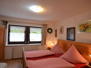 3 bedrooms, individually furnished, iron/ironing board, bed sheets - Ferienhaus in Saldenburg mit Sauna (Saldenburg)