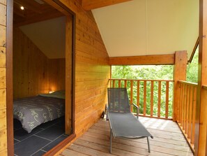 3 habitaciones y muebles diferentes 